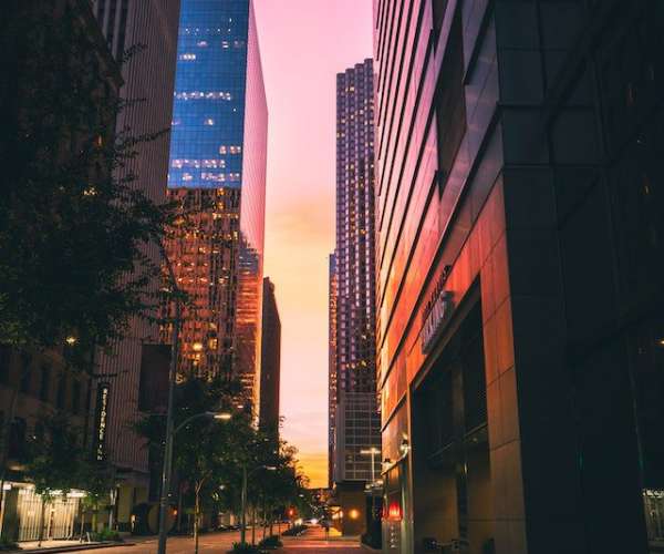 photo of downtown houston car shipping services