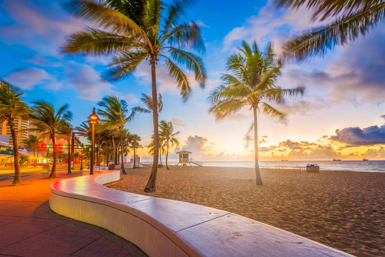 dawn photo of Fort Lauderdale Beach, Florida auto transport prices
