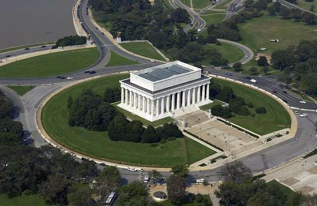 photo of washington-dc-Lincoln Memorial car shipping