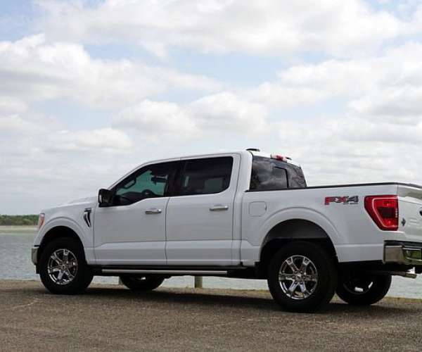 photo of Pickup Truck Car Shipping